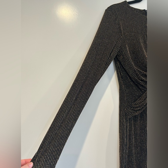 NWT Michael Kors Dimond Lurex Black/Gold Knit Twist Front Dress  Size M - Picture 3 of 9